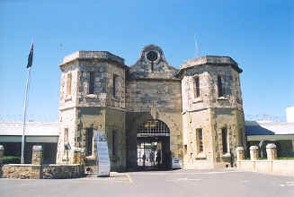 Fremantle Prison.jpg (54317 bytes)